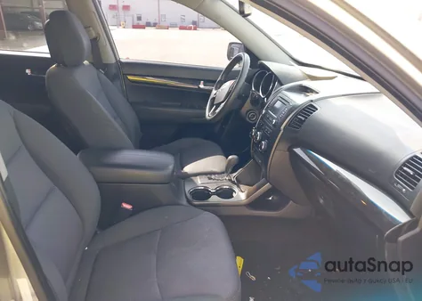 2013 Kia Sorento Lx из США, поврежденный, VIN 5XYKT3A61DG322201